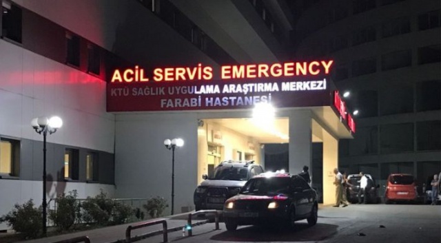 Trabzon’da Koronavirüs sebebi ile vefat eden hasta yakınları doktoru oksijen tüpüyle kovaladı