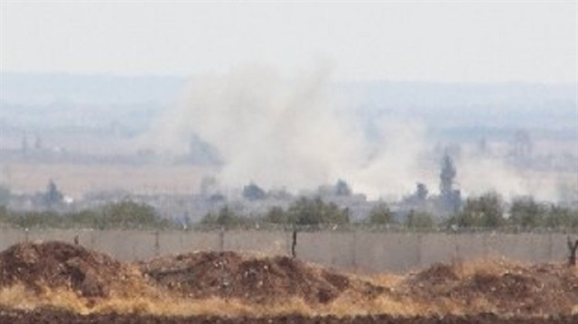 Suriye'de 2 bölge havadan vuruldu