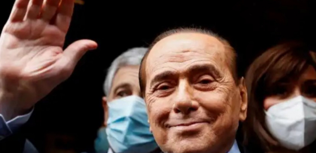 Berlusconi taburcu edildi: 45 gün hastanede yattı